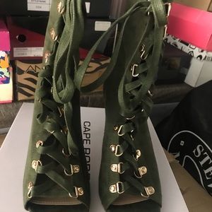 Women’s olive green ankle booties